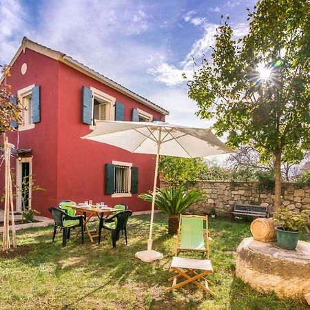 Traditional Rustic Maisonette By Konnect Agios Ioannis Peristerion Eksteriør bilde