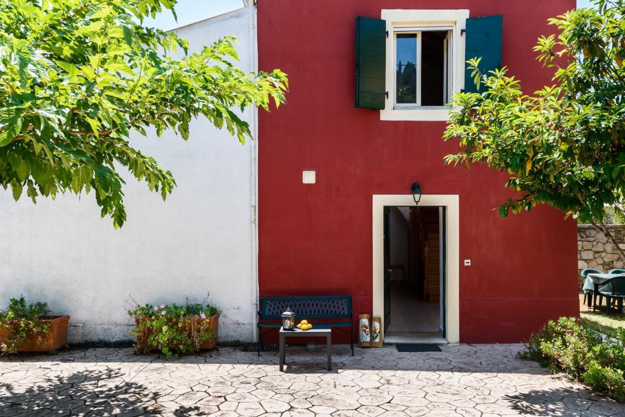 Traditional Rustic Maisonette By Konnect Agios Ioannis Peristerion Eksteriør bilde