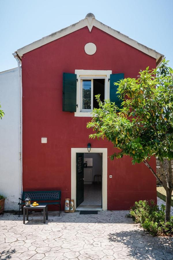 Traditional Rustic Maisonette By Konnect Agios Ioannis Peristerion Eksteriør bilde